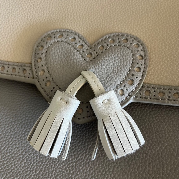 Leather bag with handle and crossbody strap - Picture 17 of 17